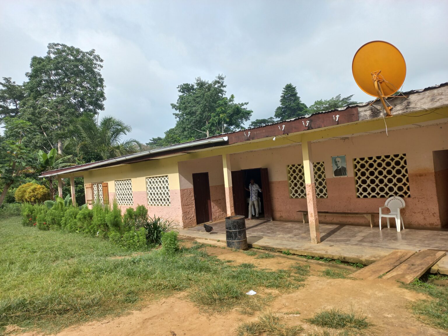 Progetto per l’accesso all’acqua potabile a Edea, Cameroun